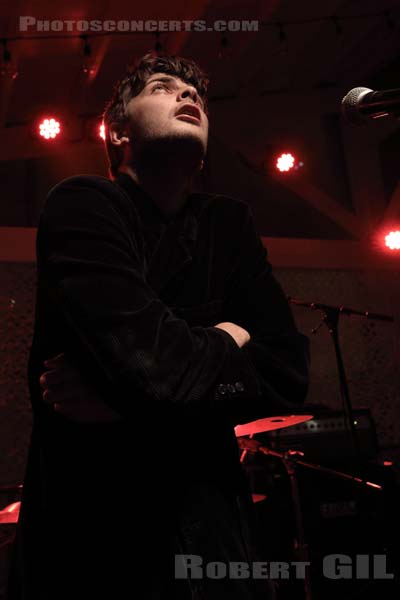 FONTAINES DC - 2019-06-01 - NIMES - Paloma - Patio - 